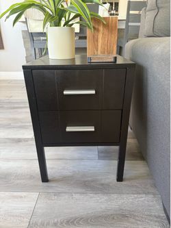 Set of 2 Modern Espresso Wood End Tables / Nightstands – 2 Drawers