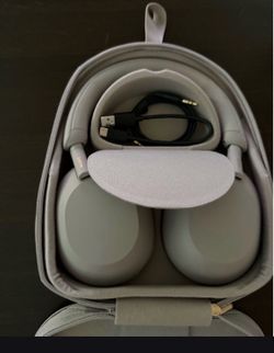 Headphones WH-1000XM5