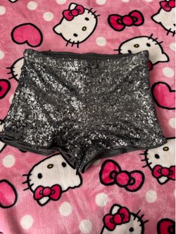 Cute sequins shorts