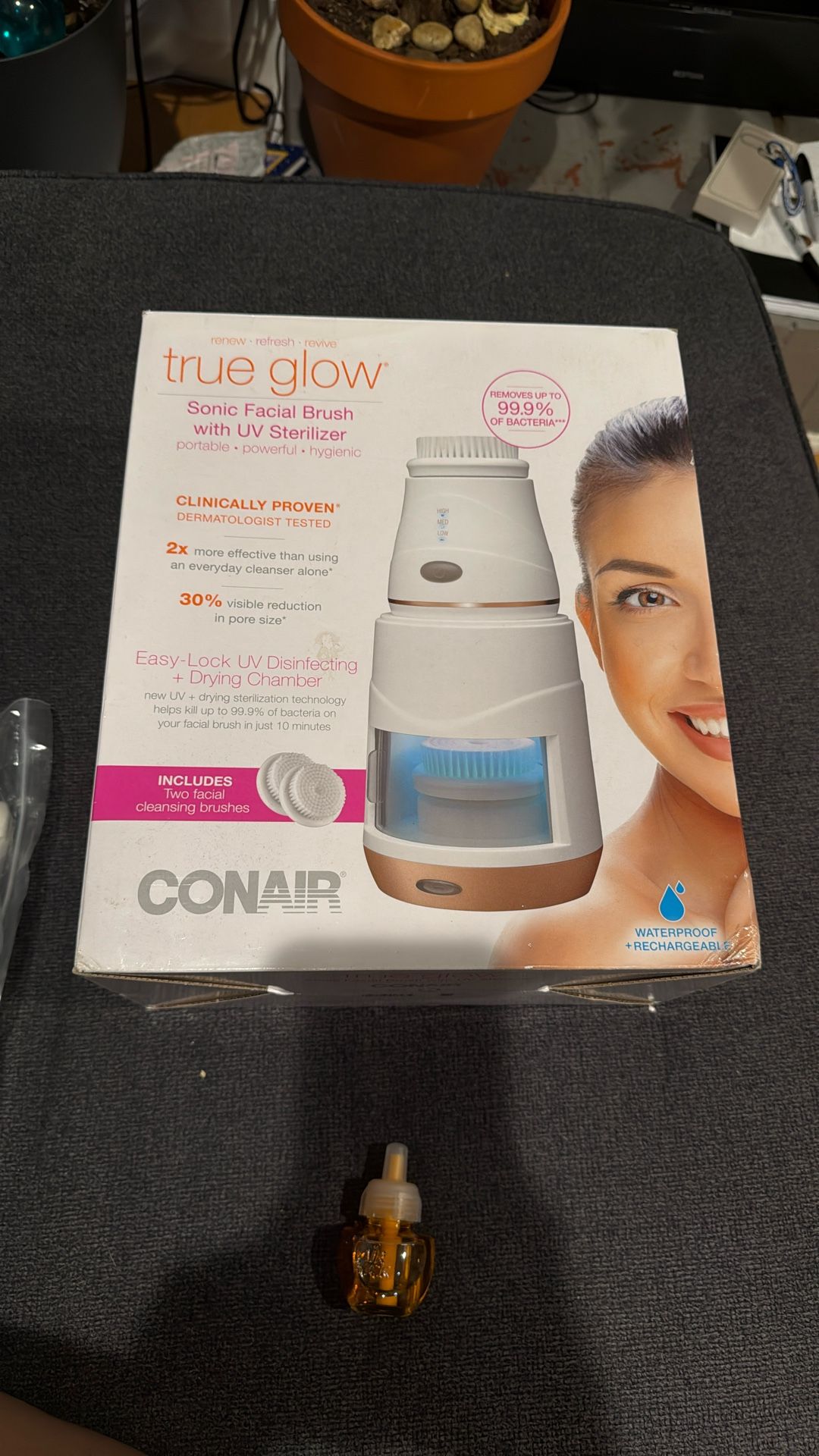 Bonaire Sonic Facial Brush With UV Sterilizer 