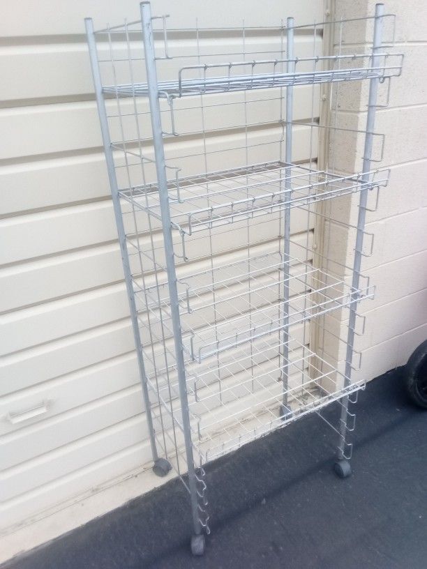 Metal Rack/Metal Display Shelves 