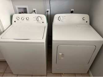 Kenmore washer and dryer gas perfect condition