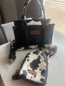 Wrangler cow print purse & crossbody