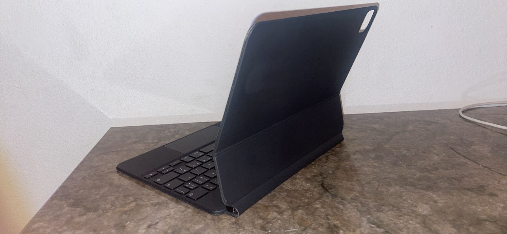 Apple Magic Keyboard  A2261