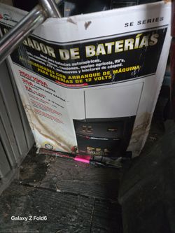 Schumacher SE Series Battery Charger 200/35/2A