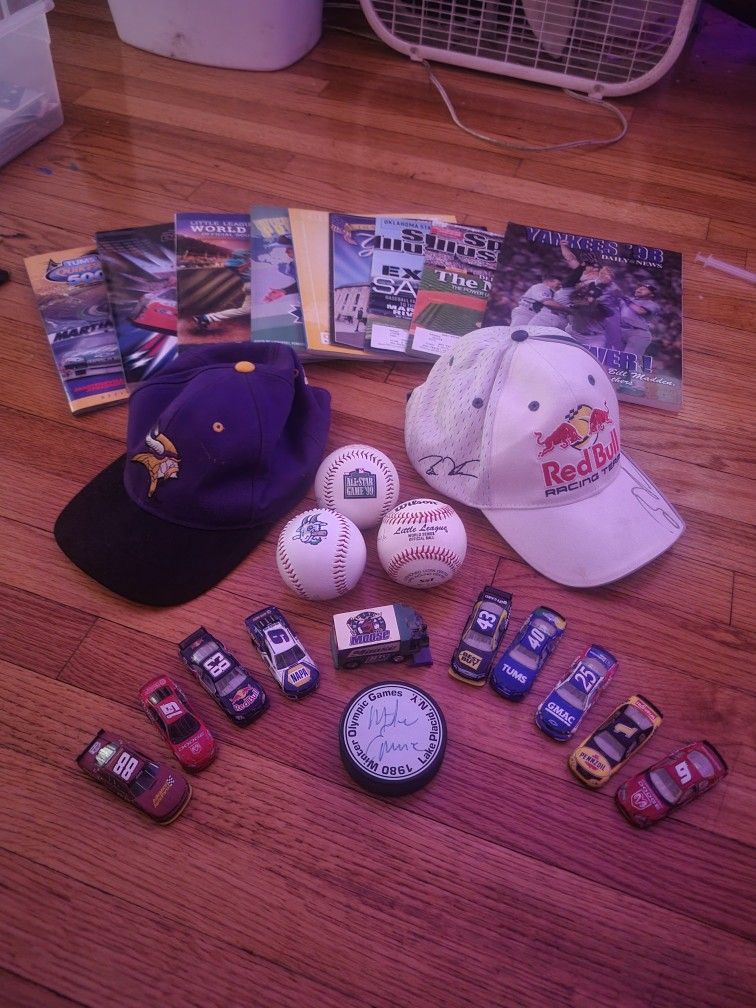 Sports Memorabilia Lot