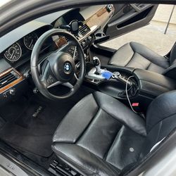 BMW 2008 528i