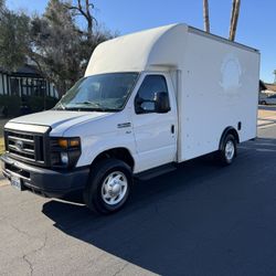 2012 Ford E-350