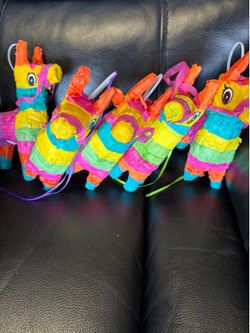 Mini piñatas