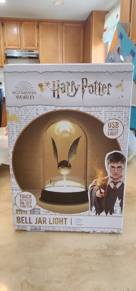 Harry Potter Golden Snitch Bell Jar Touch Light Quidditch Wizard BRAND NEW!!

