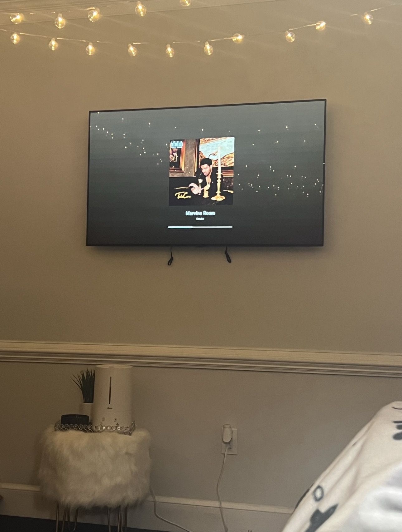 Home Theater Quality! LG 55” OLED – Ultra Thin & Bright