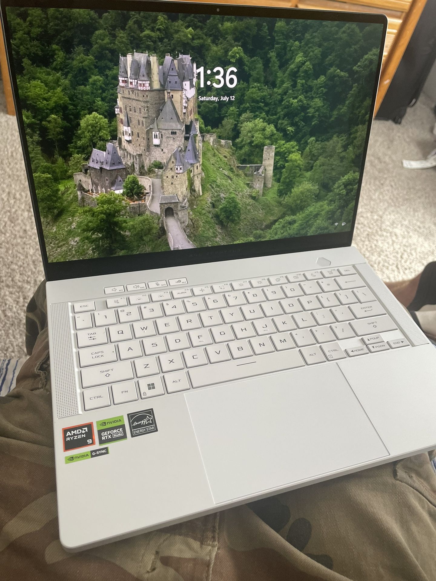 ASUS - ROG Zephyrus G14 14" OLED 3K 120Hz Gaming Laptop - AMD Ryzen 9 8945HS - 16GB LPDDR5X - NVIDIA GeForce RTX 4060 - 1TB SSD - Platinum White