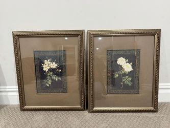 Pair of Hitchcock Florals in Excellent Condition 22.5 x 27 Smoke free household