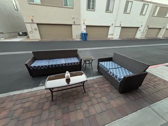 4-Piece Wicker Outdoor Patio Set - FREE DELIVERY 🚚