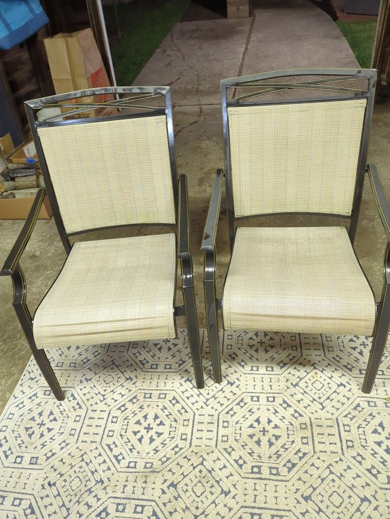 Set of 2 Oversized Outdoor Dining Patio Chairs