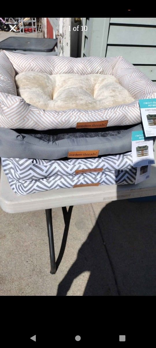 Brand new dog bed