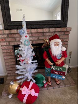 🌊 🎅 Beachy Santa w/Tree & ornaments! 🎅 🏖️