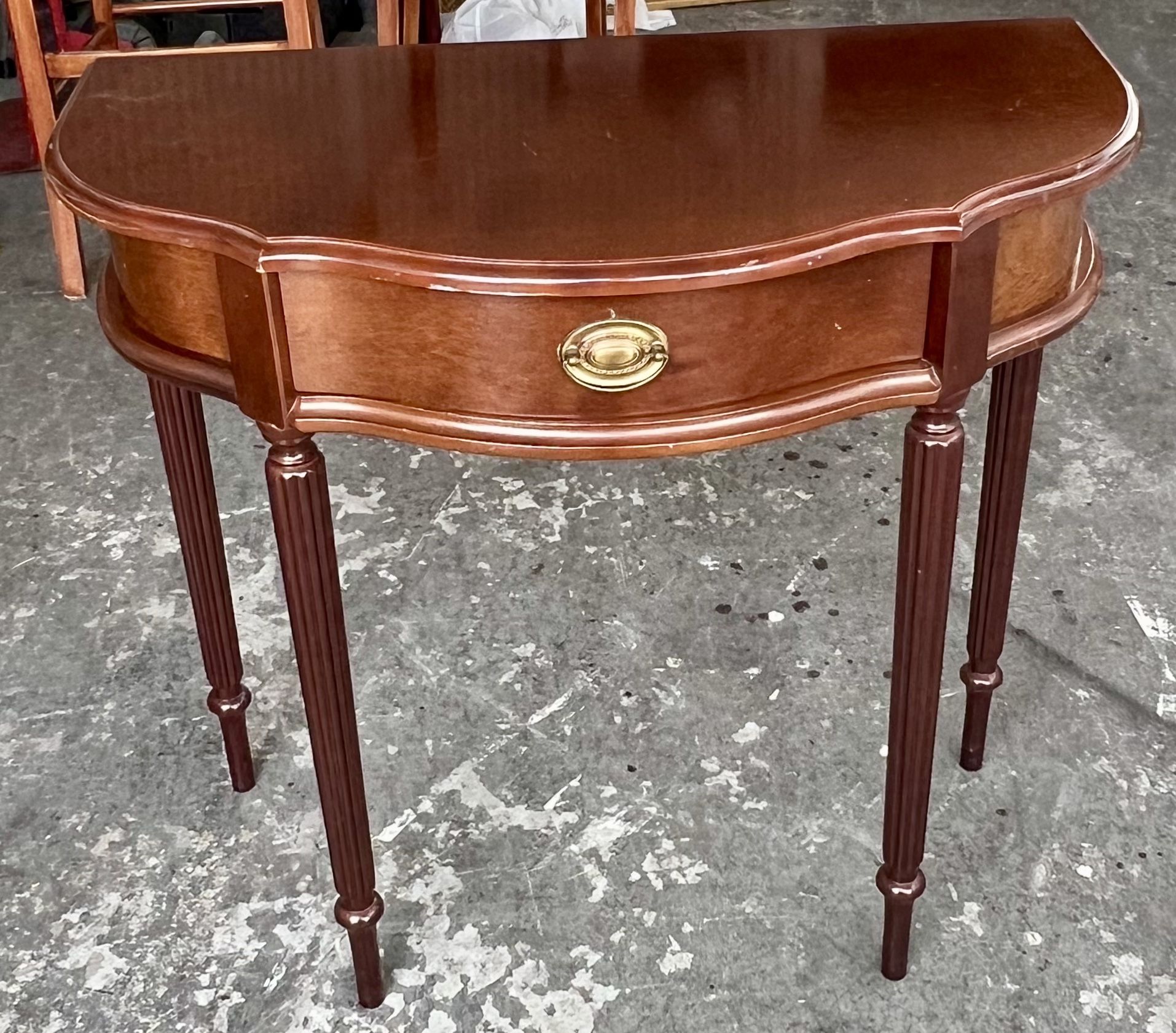 Vintage demi lune console table L31xD16xH29”