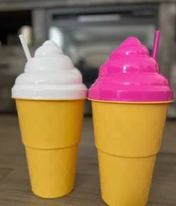 Giant Ice Cream Tumblers (11 count)