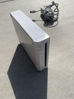 Wii Console And Ac Adapter 