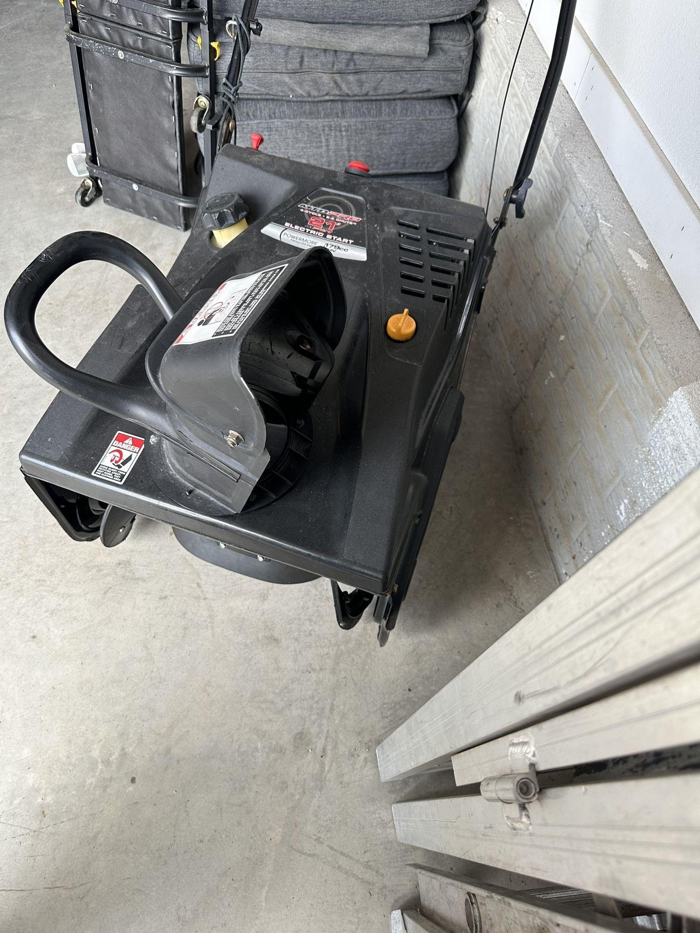 MTD Pro Snow Blower for Sale in Norwalk, IA OfferUp