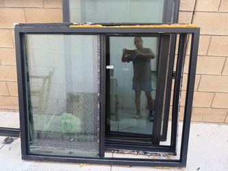 Daul payne windows  NEW black frames