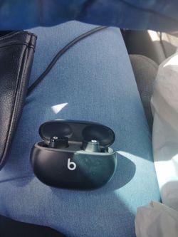 Beats by dre studio buds