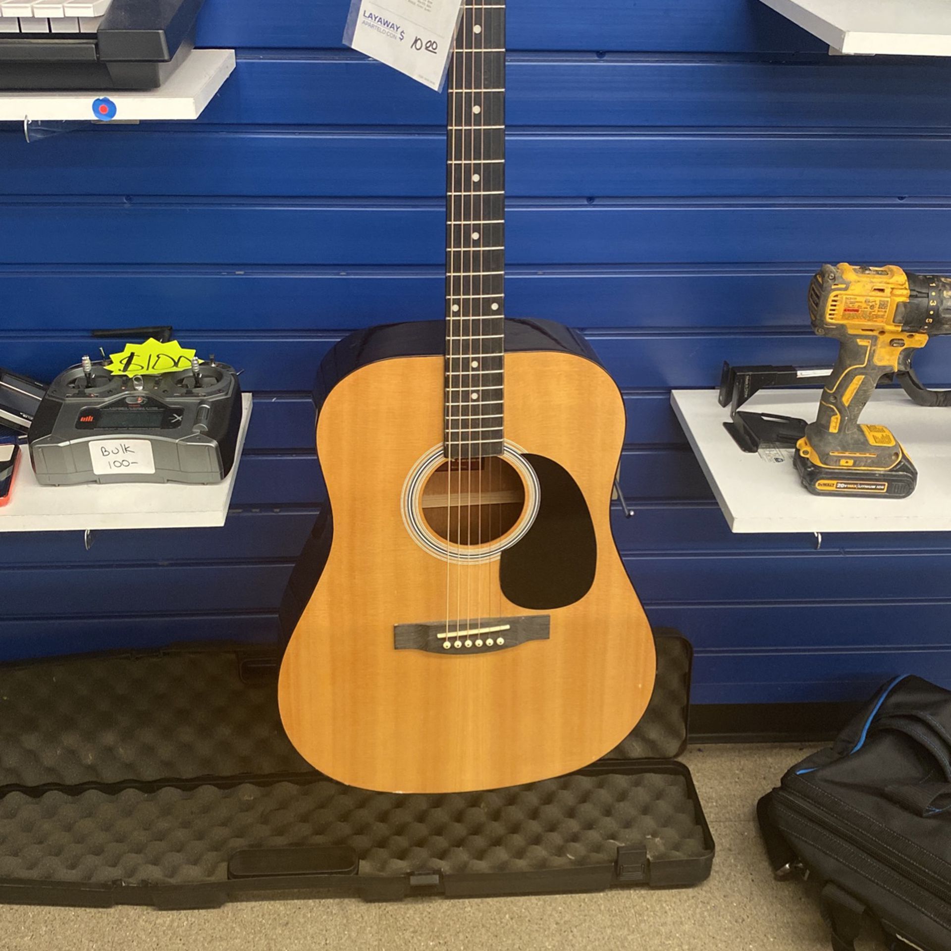 Rogue Guitar $ 60 And $10 Down For Layaway 