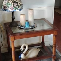 GLASS TOP END TABLE 