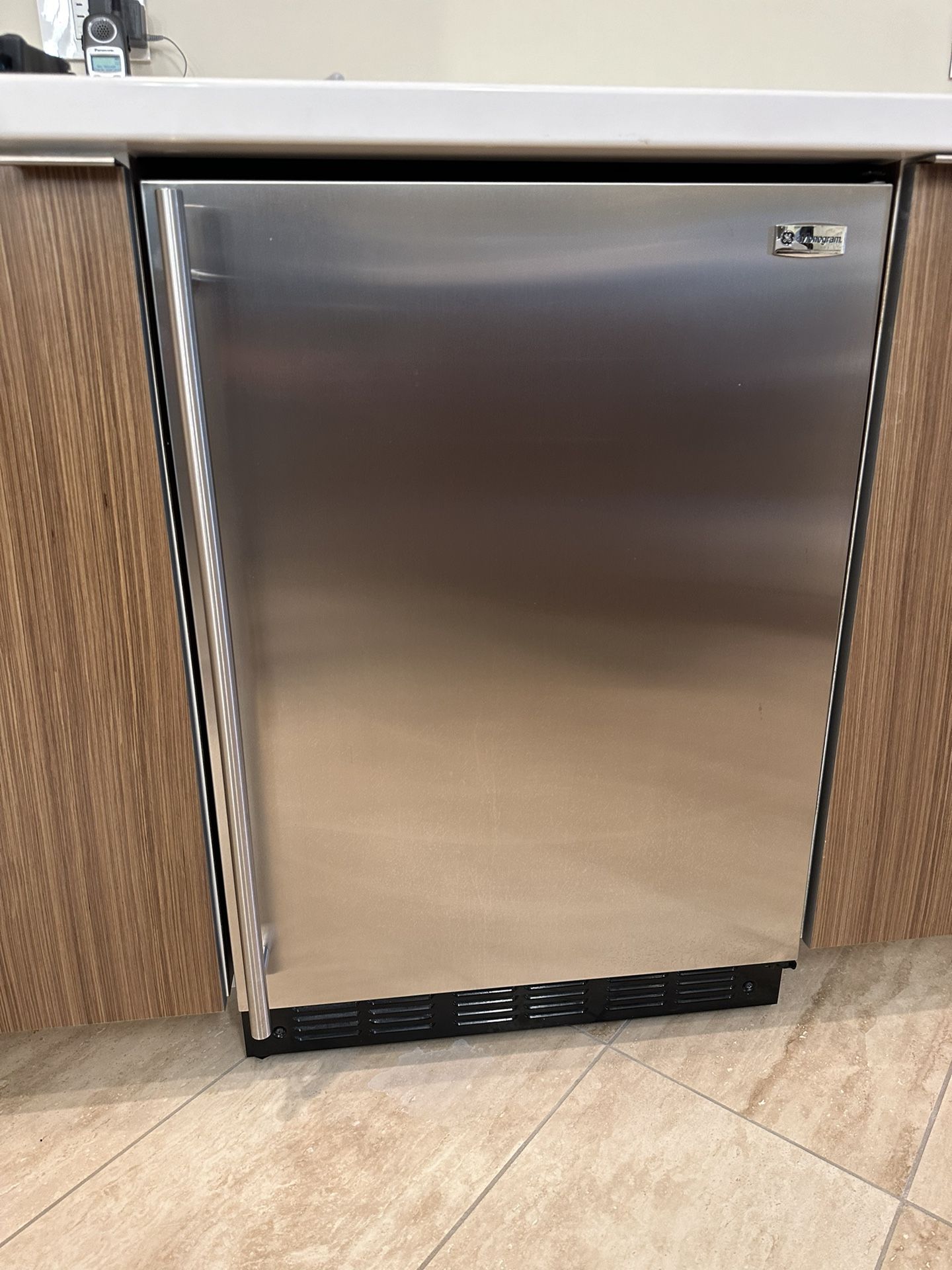 GE MONOGRAM  BAR FRIDGE 