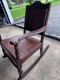 Solid Wood Rocking Chair
