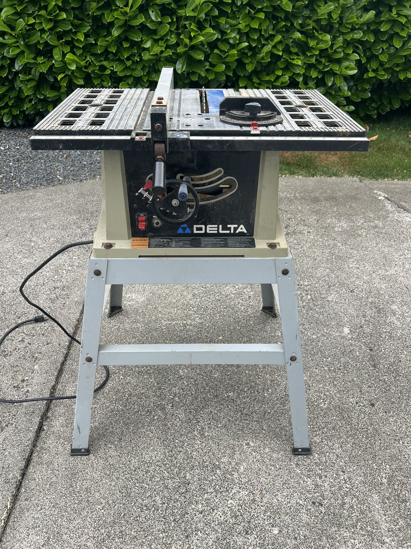 Delta Table Saw