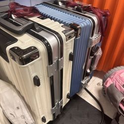 Hard Case Luggage Different Size Available