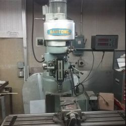 Bridgeport type milling machine