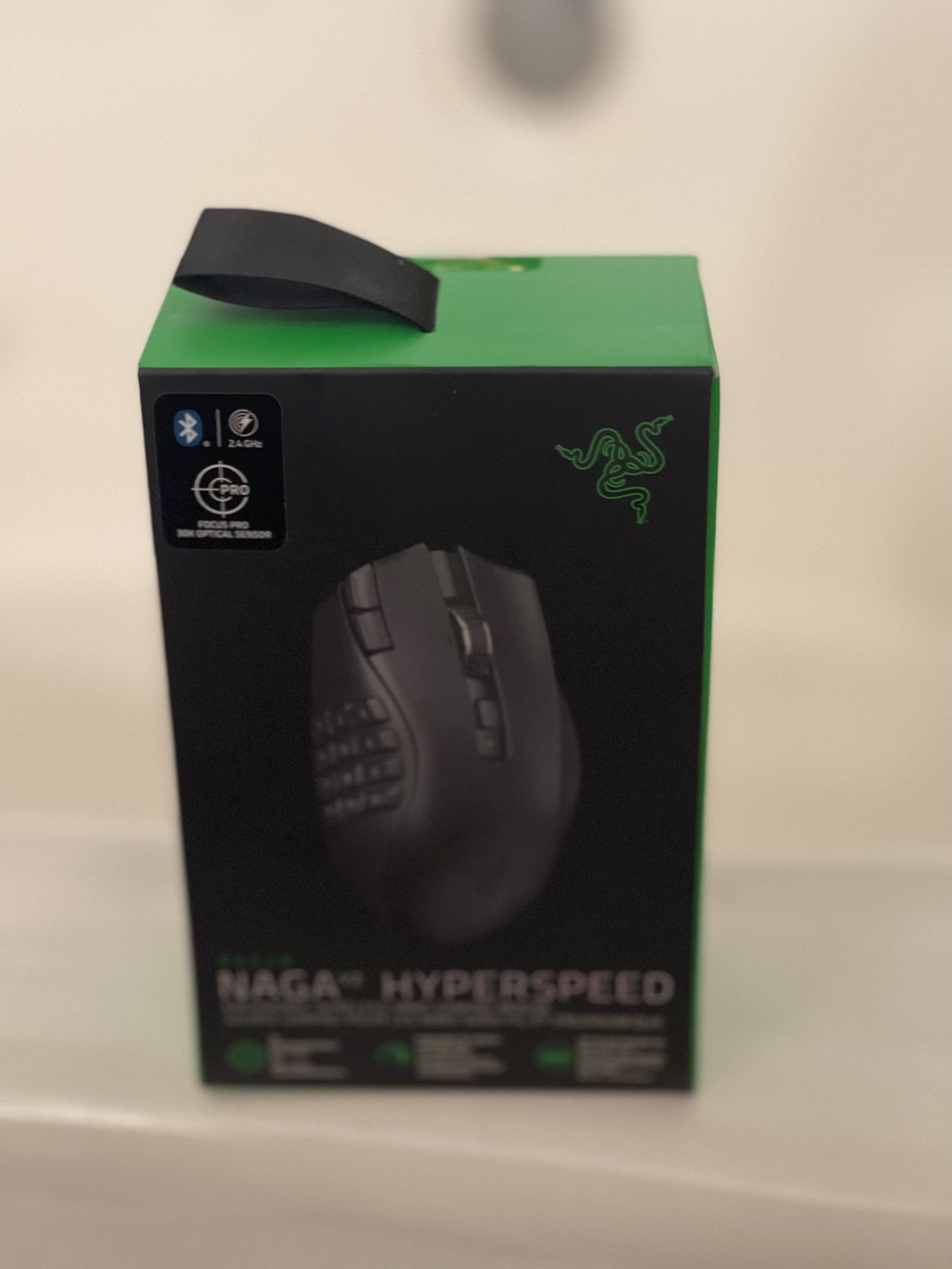 Razer Naga V2 HyperSpeed Wireless MMO Gaming Mouse for PC, 19 Buttons, 2.4GHz, Bluetooth, Black