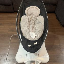 MamaRoo Swing