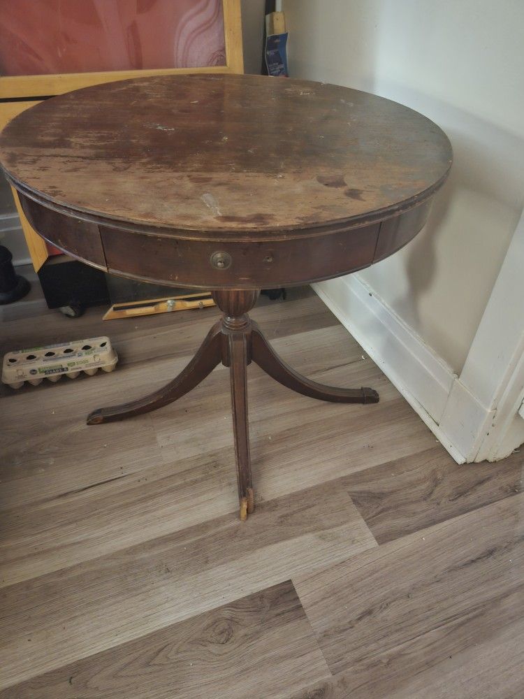 Vintage Mahogany Round MERSMAN Table With Drawer
