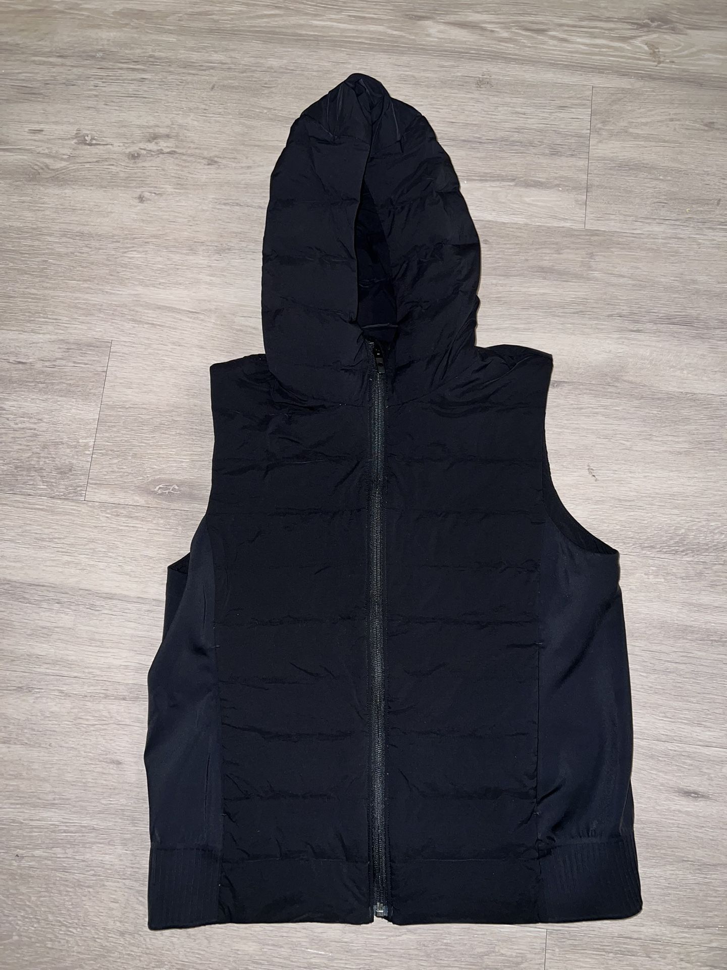 Lululemon Goose Down Vest Womens Sz 8