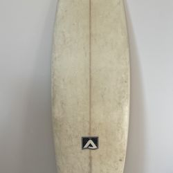 Anacapa Surfboard 6’4”