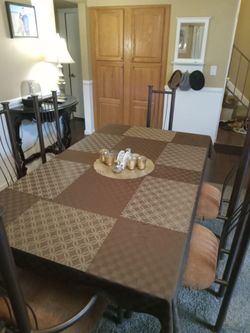 Dining Table And Chairs (6)