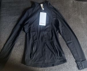 Lululemon Define Jacket- Black, Size 2, Full Zip