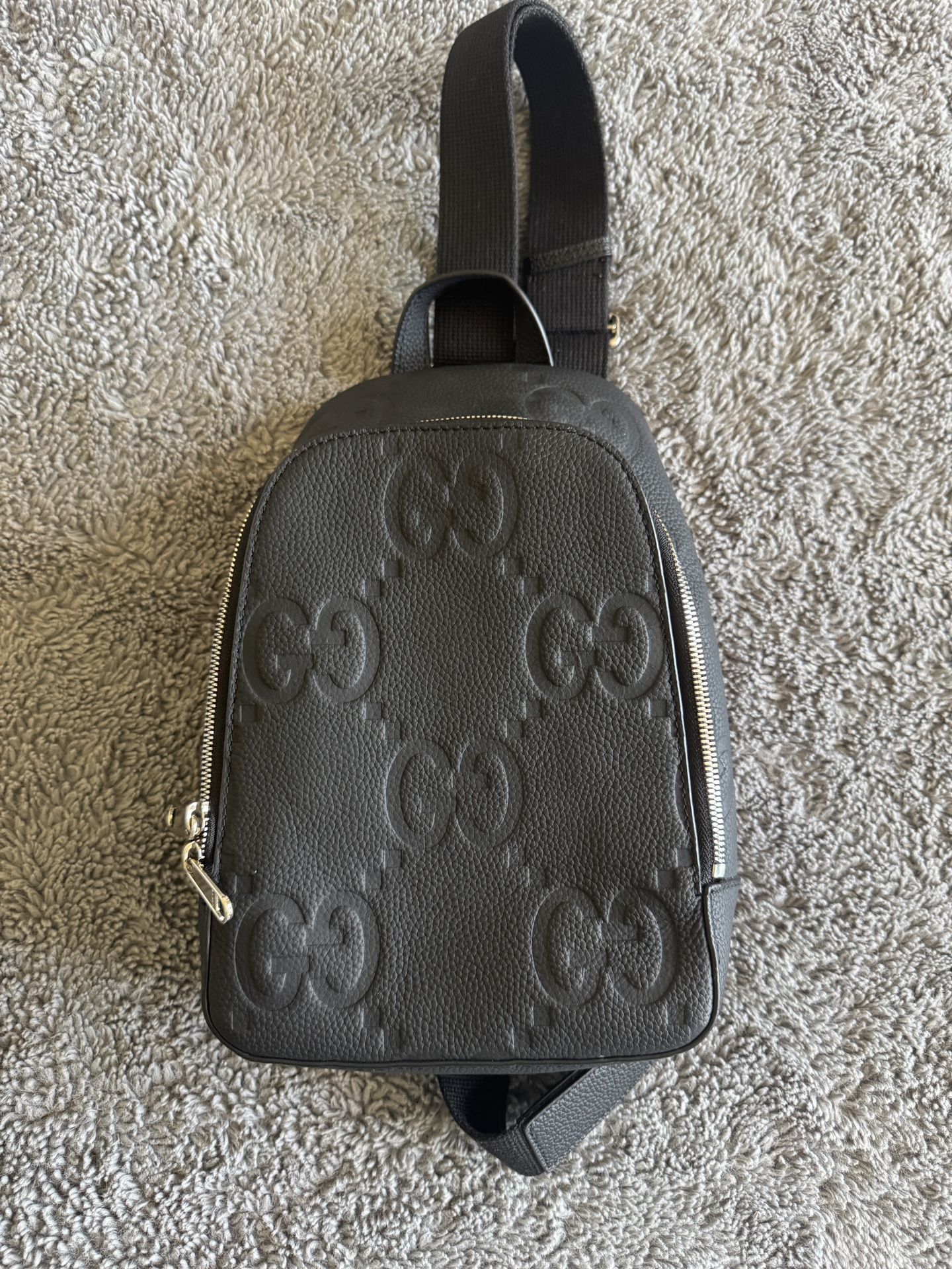 Gucci GG Jumbo Small Slingbag