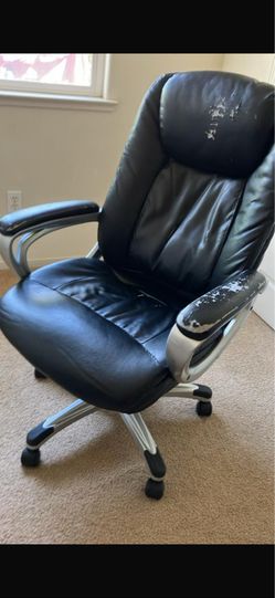 Computer chair $10