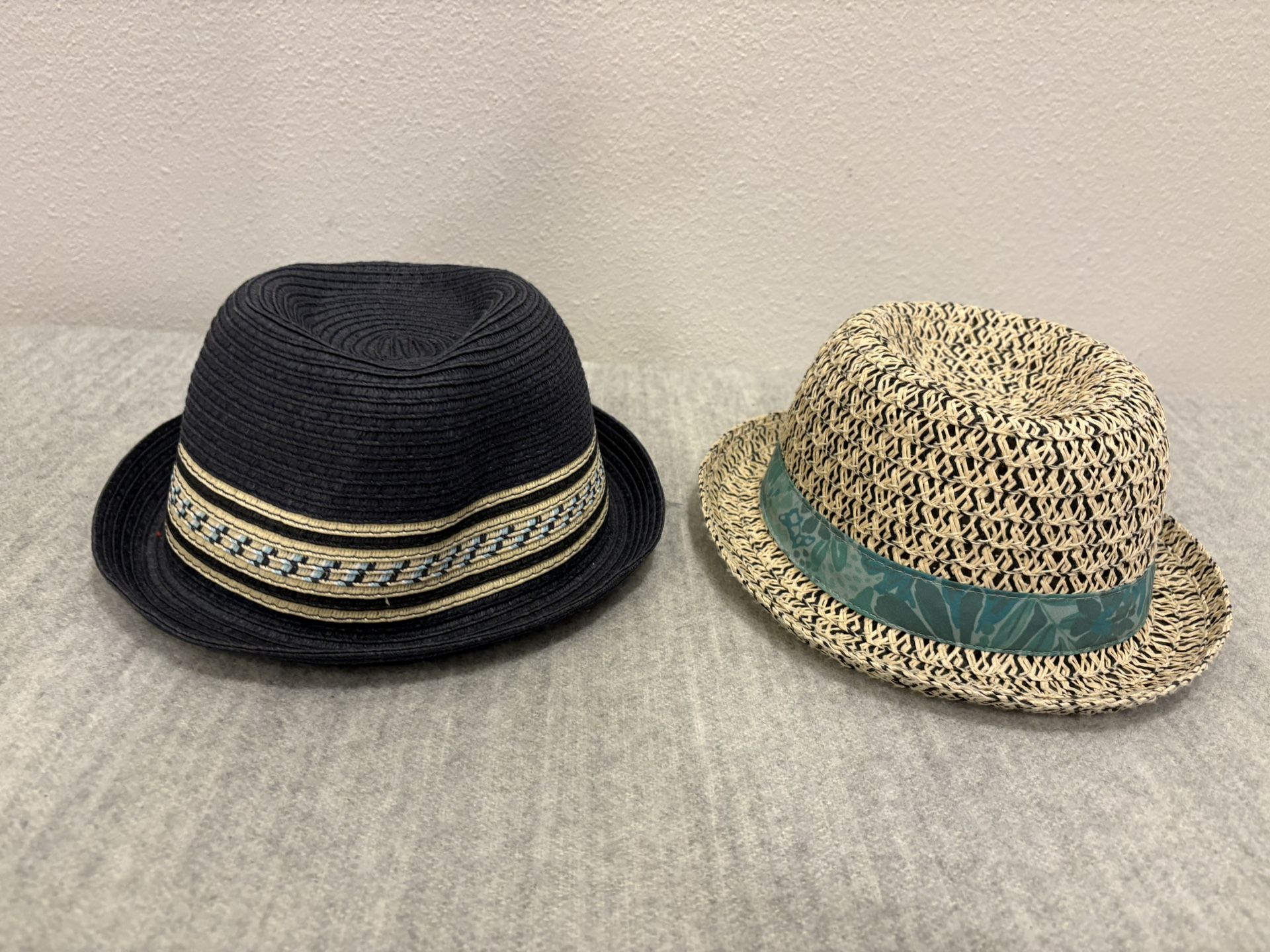 Set of 2 boys hats - vacation Summer - Simi Valley 