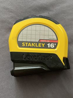 Stanley LeverLock 16' Tape Measure