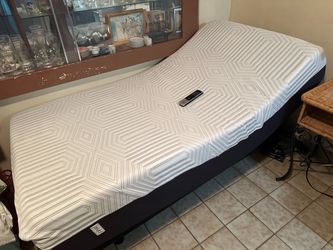 NEW TWIN BED. Electric. Firm Mattress.