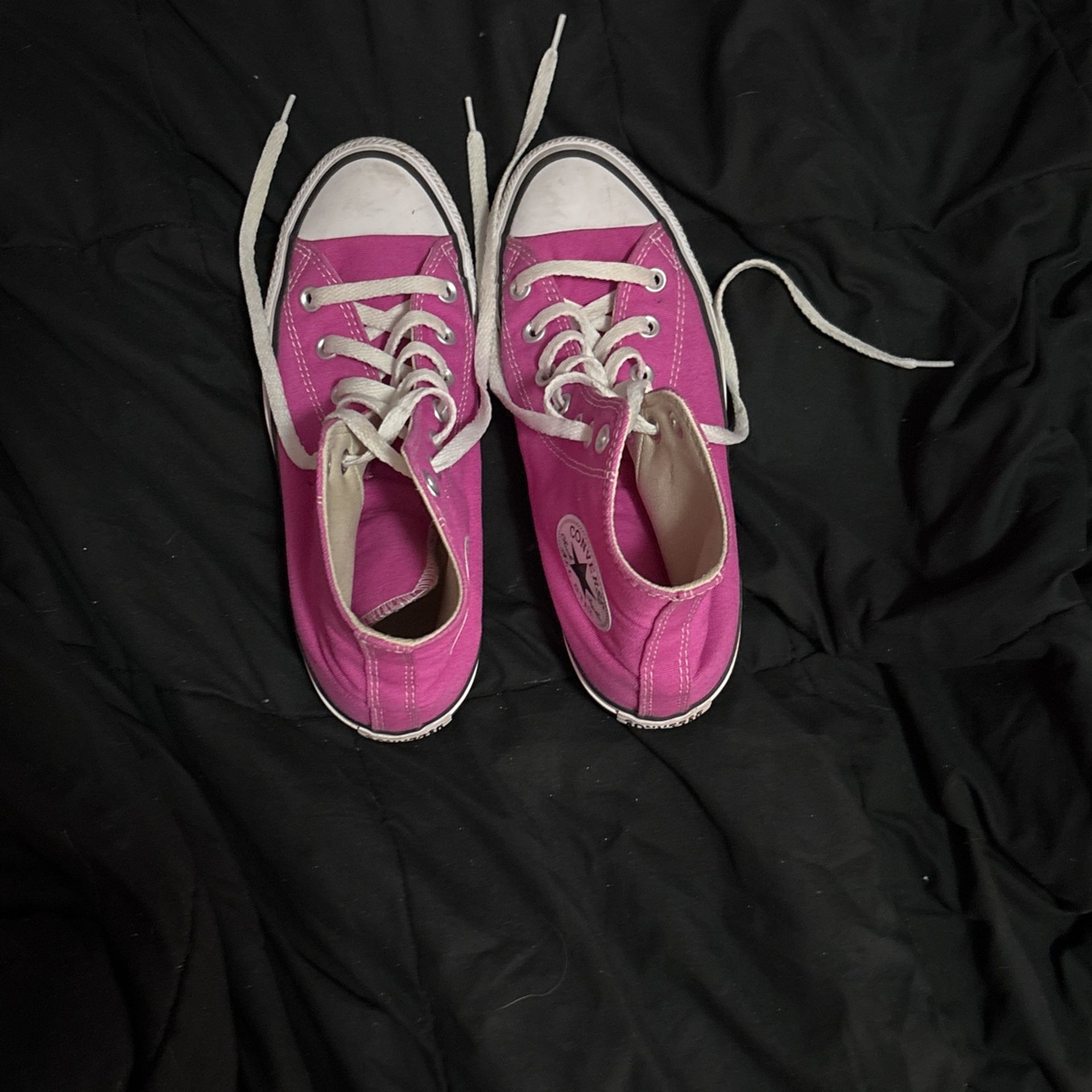 pink converse