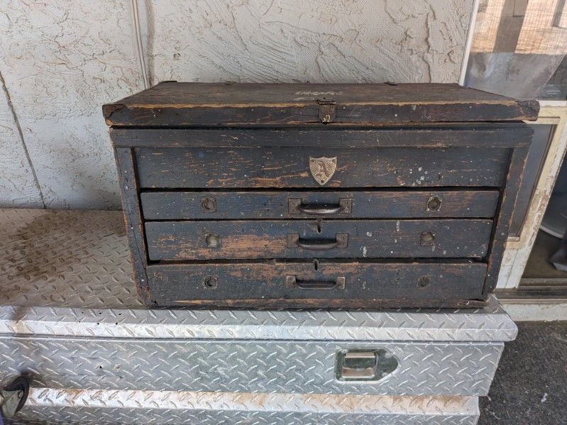 1940's TooL Chest. Antique