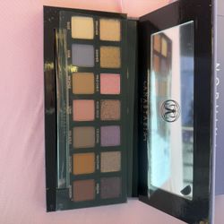 Maquillaje ANASTASIA 🌺♥️🌺♥️$15 C/u