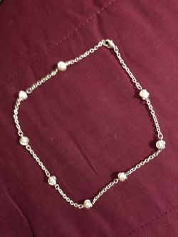 Silver colored pearl chain link necklace